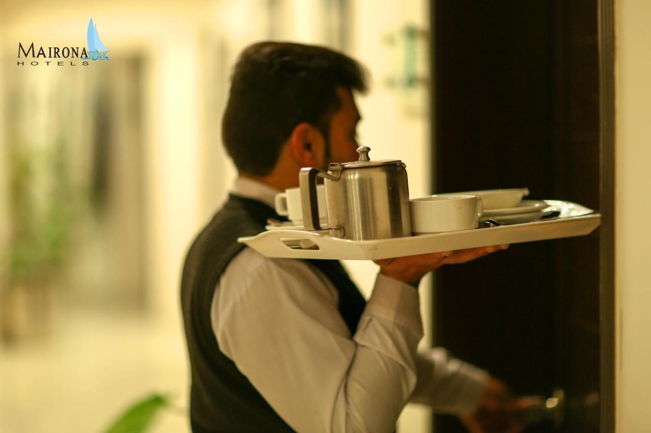 Hotel Mairona Gulberg Lahore Esterno foto