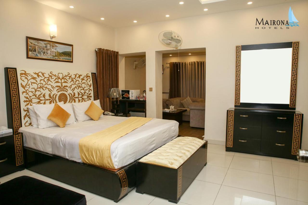 Hotel Mairona Gulberg Lahore Esterno foto