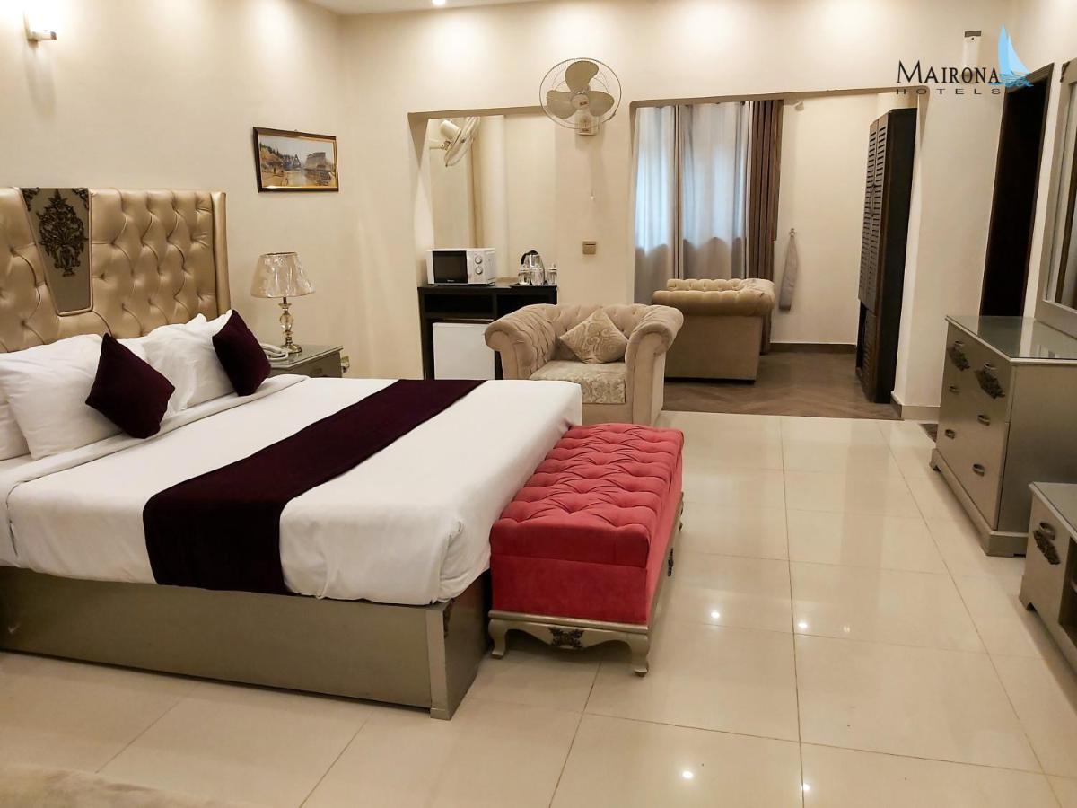 Hotel Mairona Gulberg Lahore Esterno foto