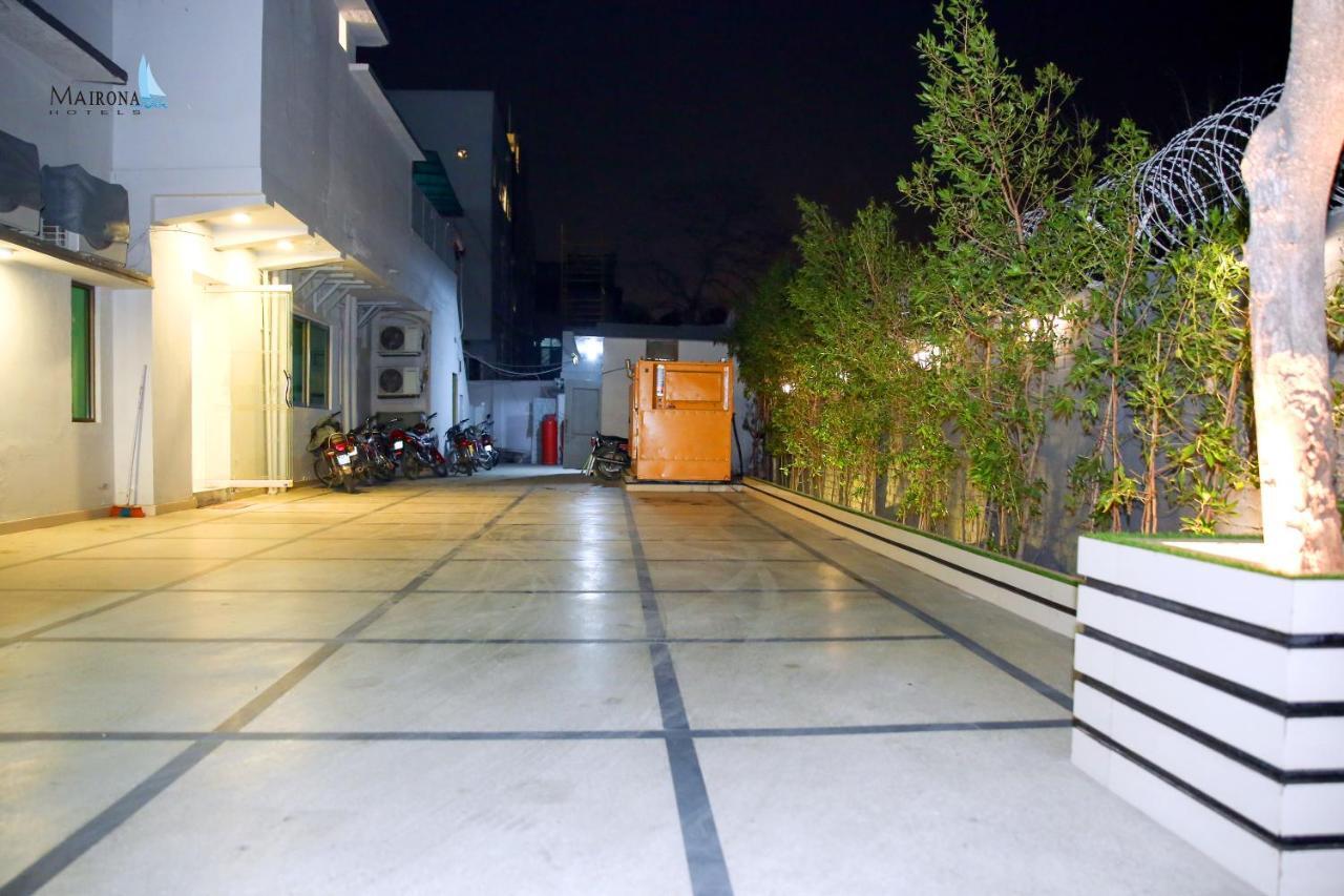 Hotel Mairona Gulberg Lahore Esterno foto