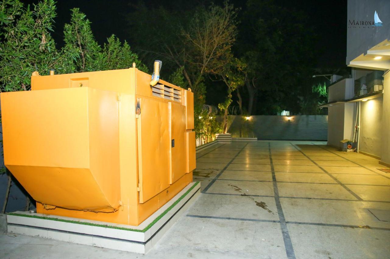 Hotel Mairona Gulberg Lahore Esterno foto